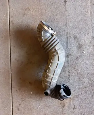 Audi A6 S6 C4 4A Air intake hose/pipe 4A0145747A