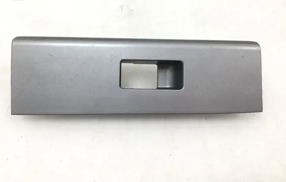 Nissan Navara Front door trim bar 