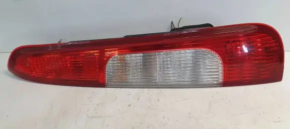 Ford C-MAX I Rear/tail lights 3M51-13N411-AA
