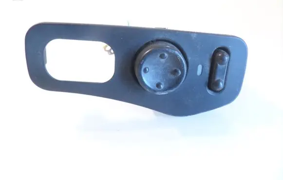 Peugeot 806 Window wiper relay 9637525180