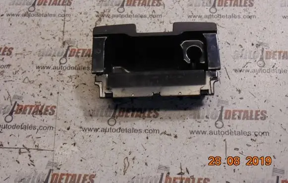 Mercedes-Benz GL X164 Car ashtray A1648130094