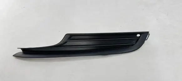 Volkswagen Golf VII Front bumper lower grill 5G0853665