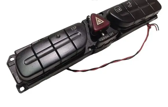 Mercedes-Benz C W203 Hazard light switch 2038203710 3306010102