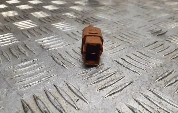 Infiniti Q70 Y51 Brake pedal sensor switch 14x29md