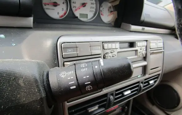 Nissan X-Trail T30 Wiper switch 