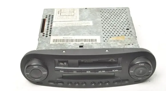 Volkswagen New Beetle Radio/CD/DVD/GPS head unit 1C0035186
