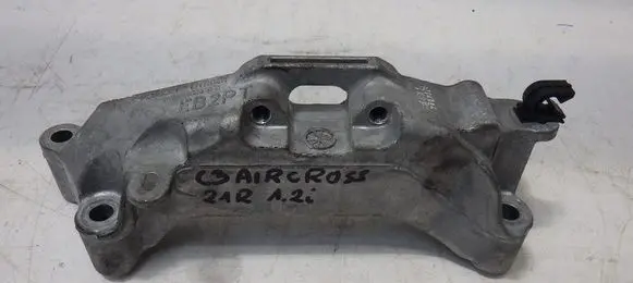 Citroen C3 Aircross Engine mounting bracket 9674960380