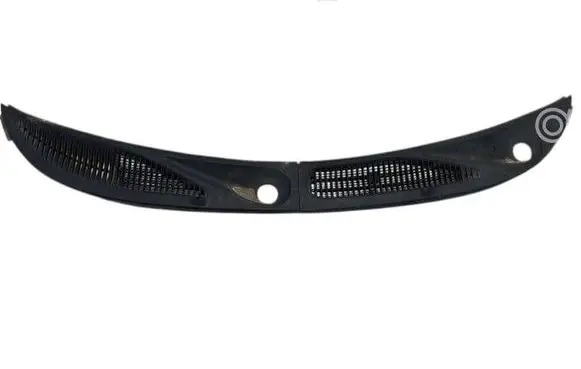Ford Explorer Windshield trim 