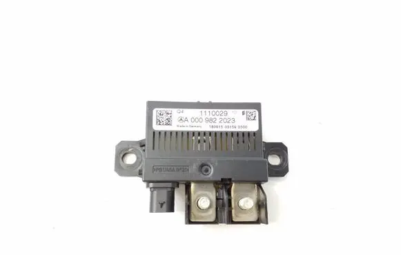 Mercedes-Benz E C207 W207 Other relay A0009822023