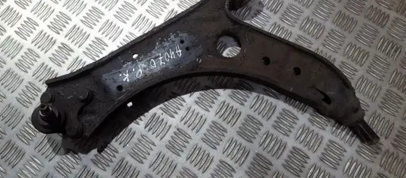 Volkswagen Golf V Front lower control arm/wishbone