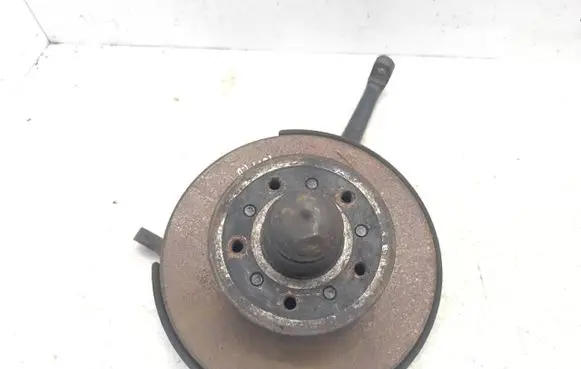 Mercedes-Benz W123 Front wheel hub spindle knuckle