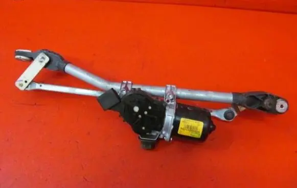 Renault Megane III Front wiper linkage and motor W000007226