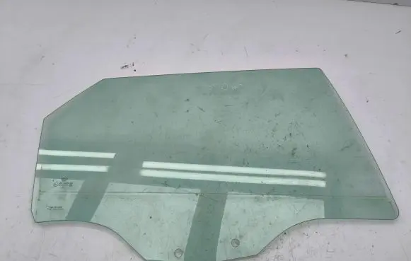 Audi A1 Rear door window glass