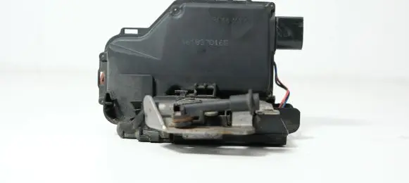 Audi A4 S4 B6 8E 8H Front door lock 4B1837016E