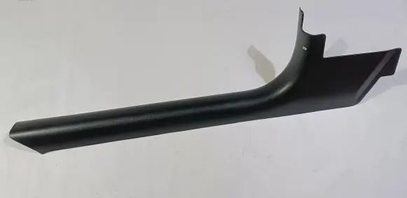 Foot area side trim
