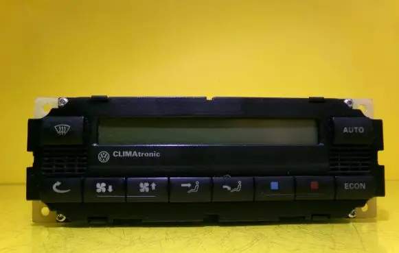 Volkswagen PASSAT B5 Climate control unit 5HB007617-02 3B1907044A
