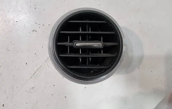Audi A3 S3 8P Dashboard side air vent grill/cover trim 8P0820901C 010310337