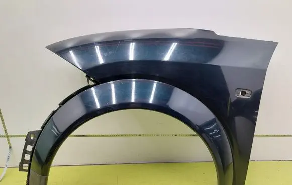 Audi A2 Fender LZ5Q