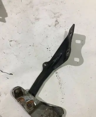 Ford Focus Engine bonnet/hood hinges 4M5116800AA