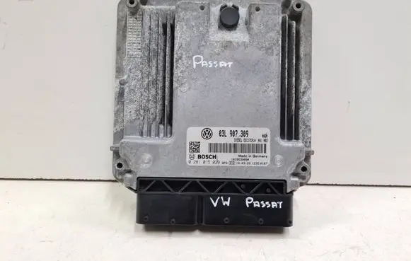 Volkswagen PASSAT B6 Engine control unit/module 03L907309 1039S30090 0281015029