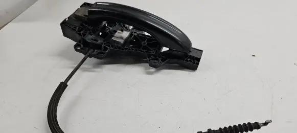 Rear door exterior handle/bracket