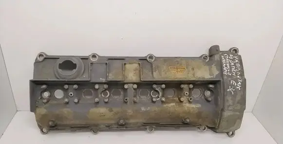 BMW 3 E36 Rocker cam cover 17381759 1738175
