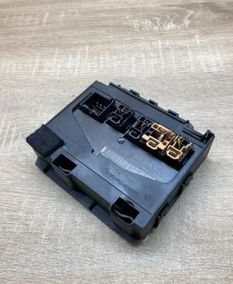 Volkswagen PASSAT B7 Comfort/convenience module 3AA959433B