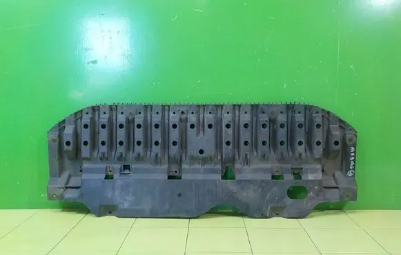 Toyota Avensis T270 Front bumper skid plate/under tray PRZOD 14AB146