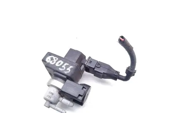 Hyundai Terracan Valve vacuum 