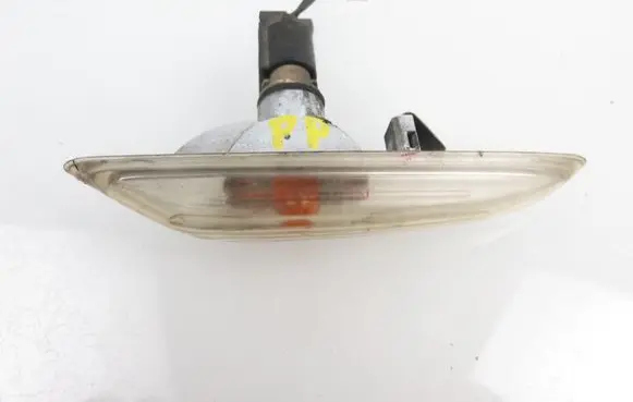 BMW X3 E83 Front fender indicator light 