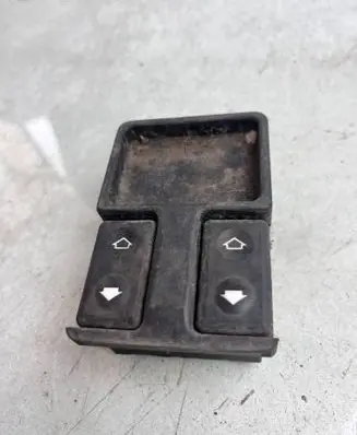 BMW 5 E34 Electric window control switch 1374491