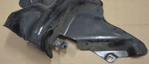 Volkswagen Touareg II Fuel tank bottom protection 7P0201399A