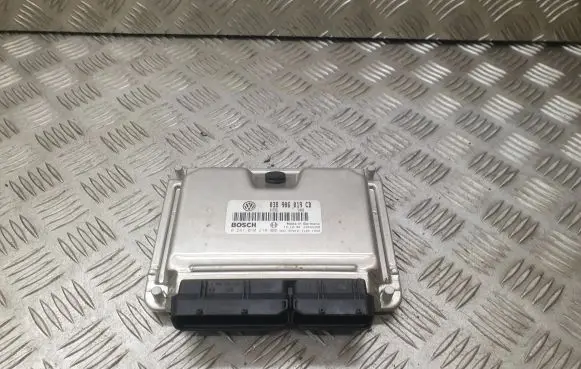 Volkswagen PASSAT B5 Engine control unit/module 038906019CD