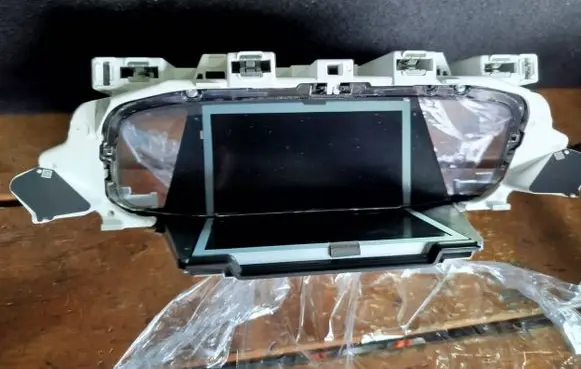 Peugeot 308 Speedometer (instrument cluster) 9835755980