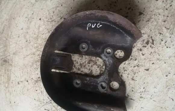 Peugeot 3008 I Rear brake disc plate dust cover 