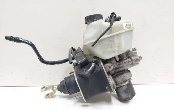 Mercedes-Benz E W211 Master brake cylinder A0004300312 0204024105 A2114300302