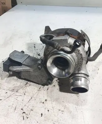 BMW 5 E60 E61 Turbo 7808477 724779