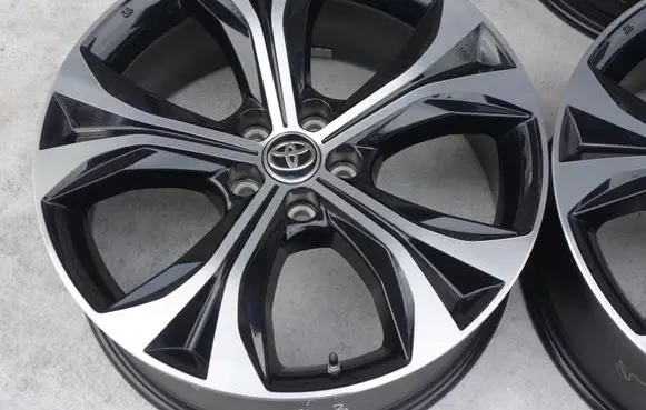 Toyota Highlander XU50 R20 alloy rim PW4570E003