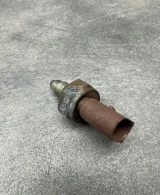 Volkswagen Touran I Reversing light switch sensor 02T945415D