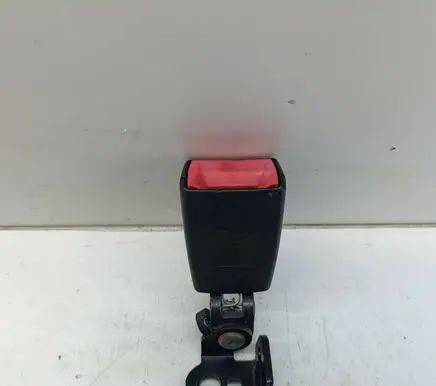 Volkswagen PASSAT B7 Middle seatbelt (rear) 3C0857740F