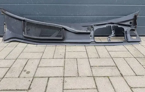 Audi Q8 Wiper trim 4M8819401