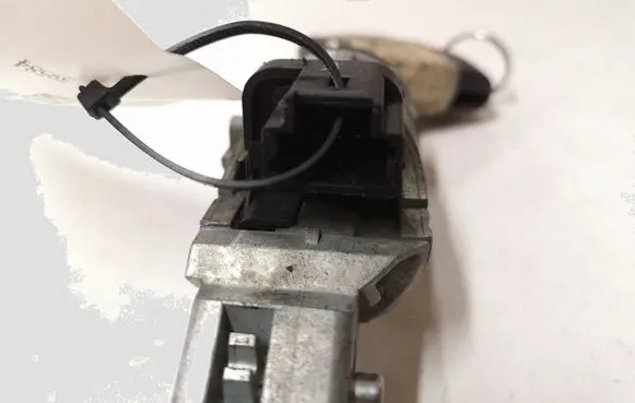 Peugeot 407 Ignition lock N0502455