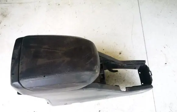 Chevrolet Captiva Armrest