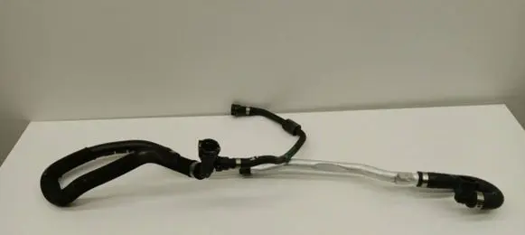 BMW X5 G05 Electric car engine cooling hoses/pipes 8992936
