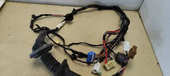 Citroen C-Crosser Front door wiring loom 8512A465
