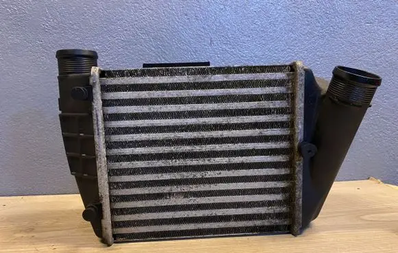 Audi A4 S4 B7 8E 8H Intercooler radiator 8E0145806L