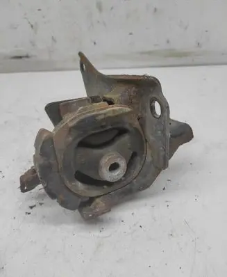 Toyota Corolla Verso E121 Engine mount bracket