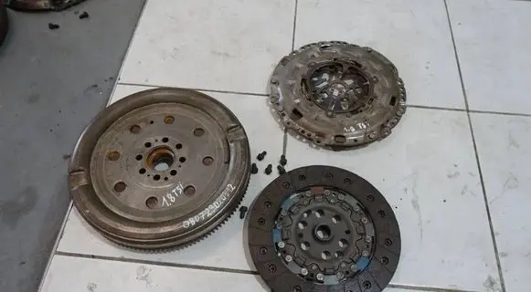 Seat Leon (1P) Clutch set kit 06J105266K