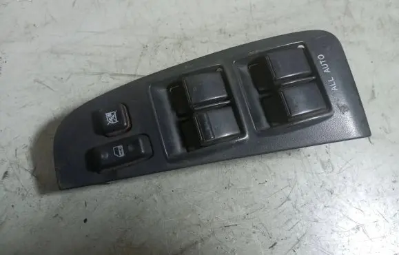 Toyota Avensis T250 Electric window control switch 8480205240B 54035144 22012004