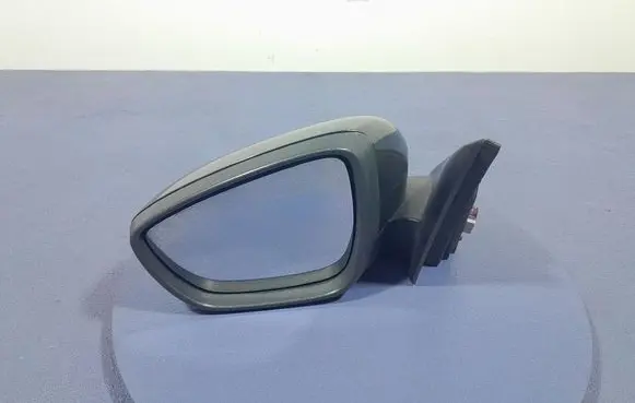 Ford Focus Front door electric wing mirror 